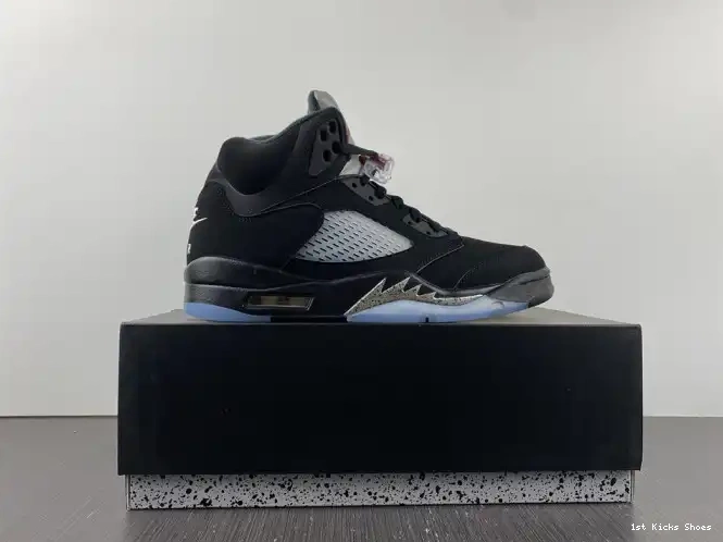1st Kicks Shoes (2016) Retro Metallic Jordan 845035-003 Black 5 0502